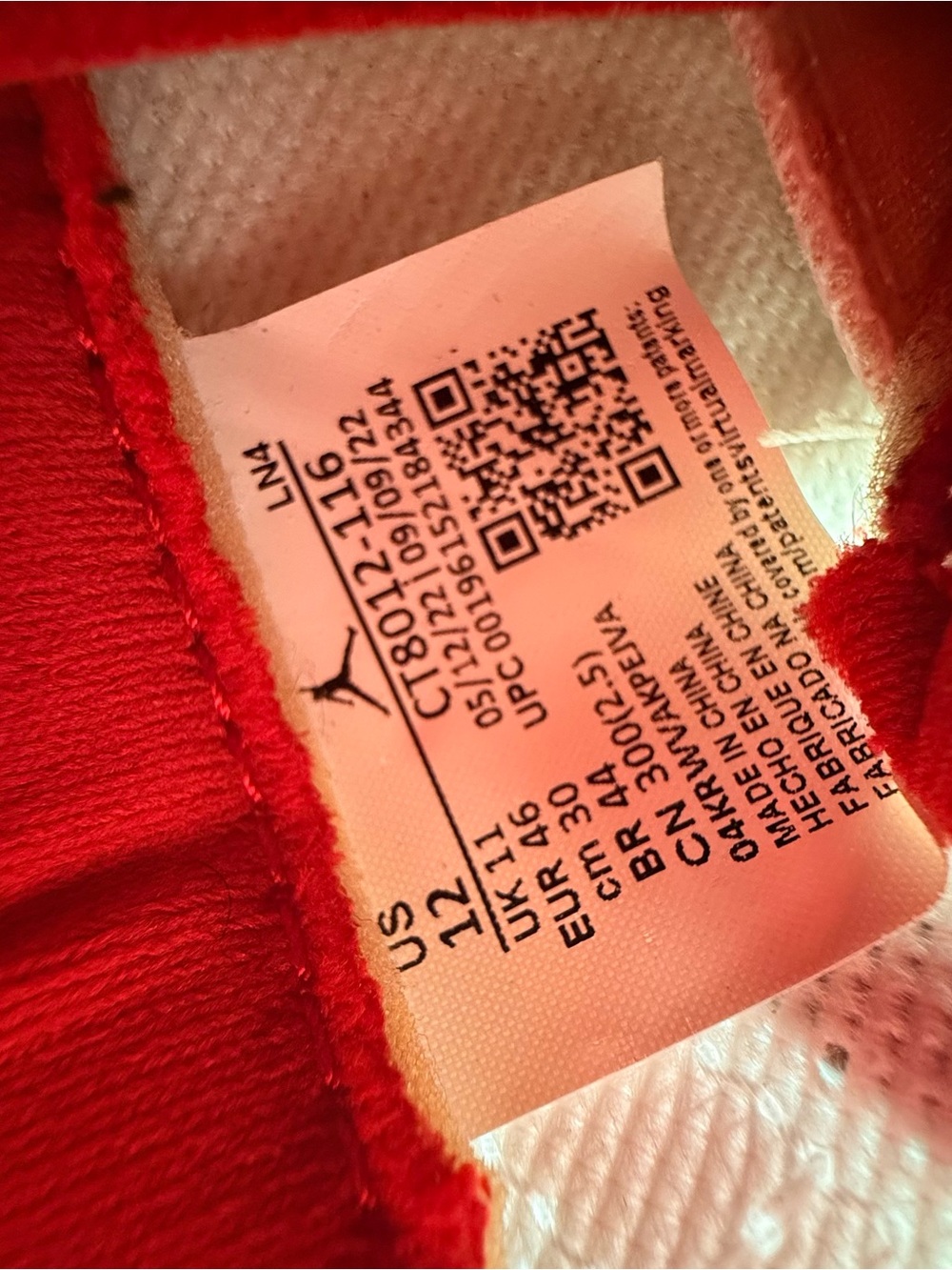 Jordan Air 11 Cherry - Picture 7 of 9